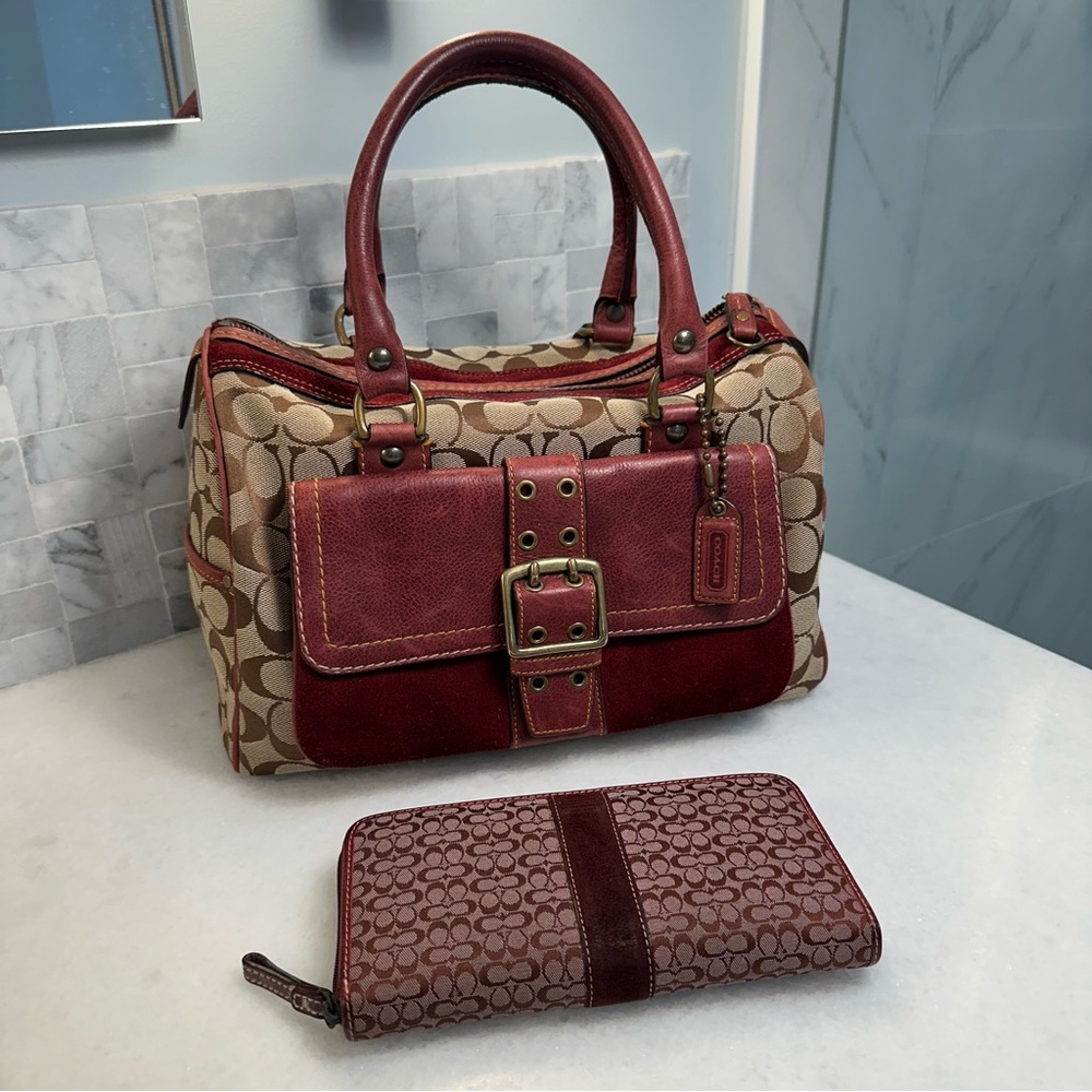 EUC **Rare** Limited Edition Legacy Coach Satchel 2004 Wallet Vintage Bag Purse